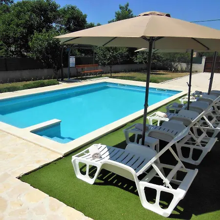 בית נופש Tuta *